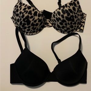 Bra (2) 36C. Never worn.